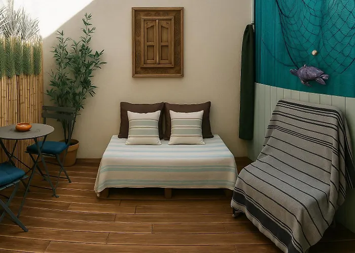 Flamant Rose - Climatise Avec Terrasse, A 150 M Apartment Hyeres